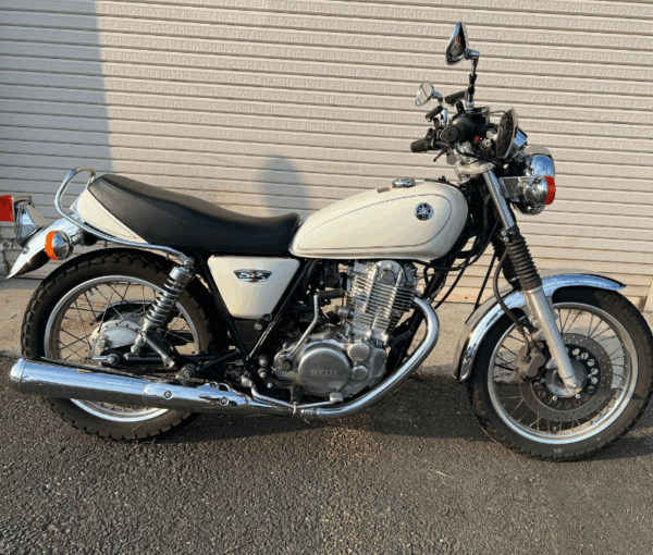 🏍️ヤマハ SR400-4（2014年式 インジェクションモデル） - 画像 (2)