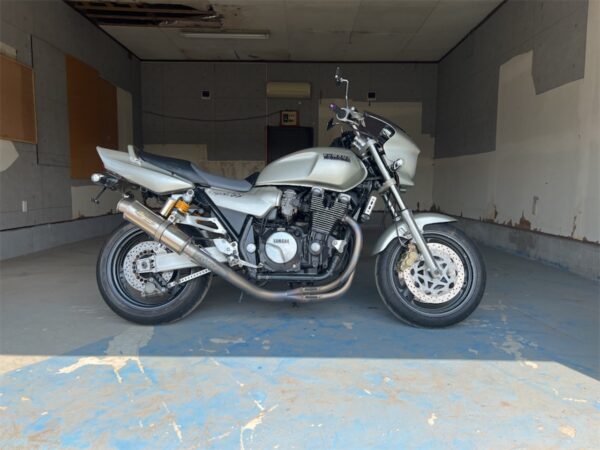 XJR1200