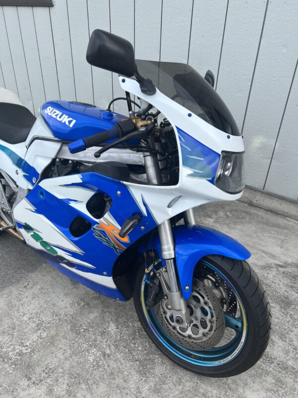 IMG_3111 スズキ GSX-R1100W GU75A キャブ車 水冷エンジン