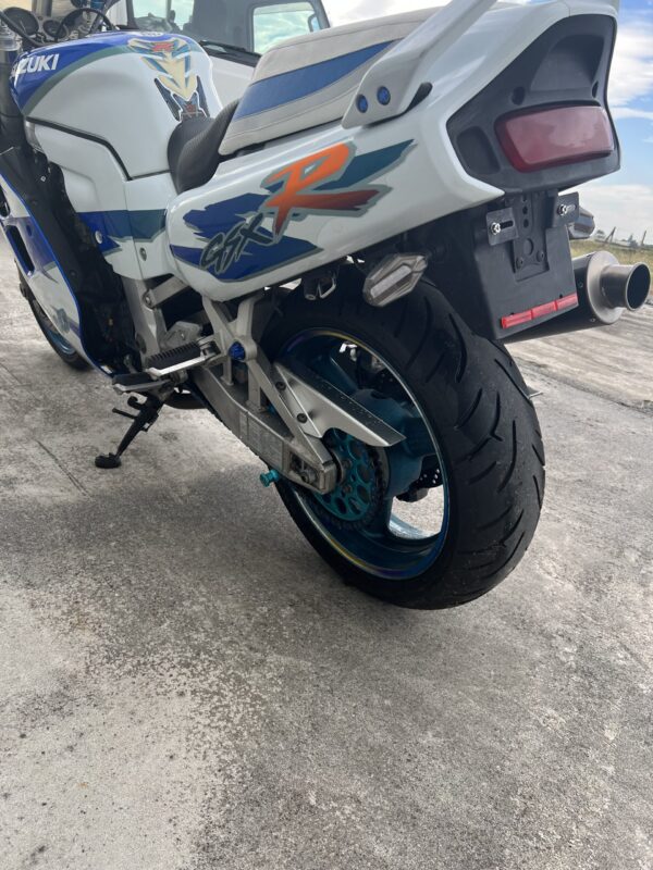 IMG_3116 スズキ GSX-R1100W GU75A キャブ車 水冷エンジン