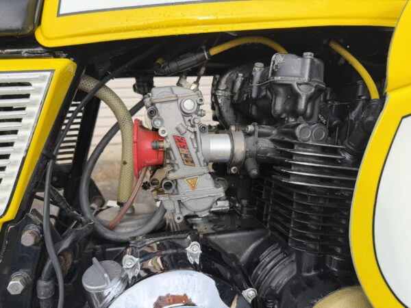 カワサキ Z400FX   オールペン  FCRキャブ  モリワキショート ロケットカウル  レストア済み車両